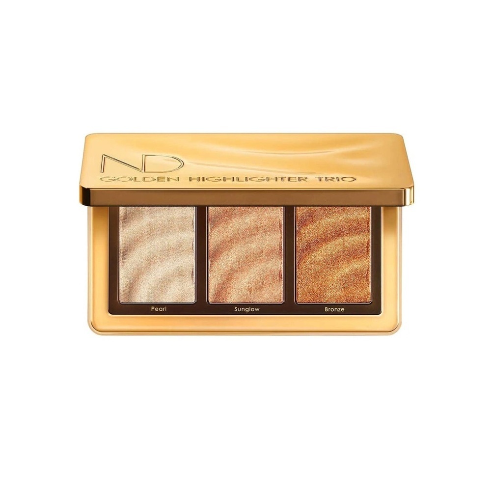 Natasha Denona GOLDEN HIGHLIGHTER TRIO
CHEEK GLOW PALETTE